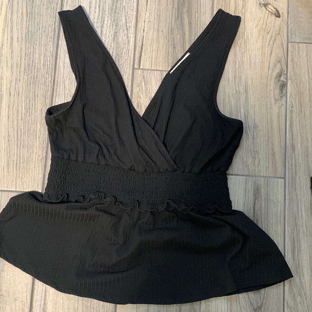 Black summer tank. Size large worn twice! Very stretchy.